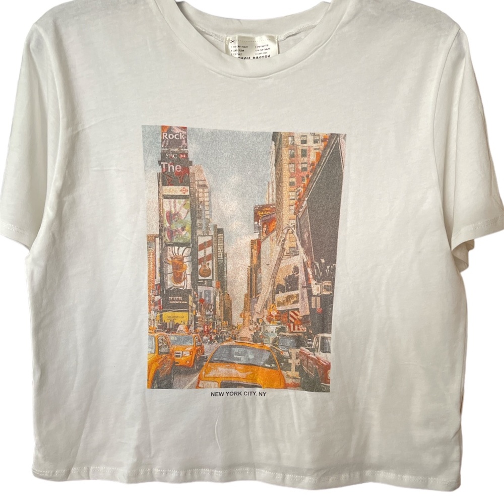 French Pastry New York City Graphic Crop Top Cream NWT Medium
